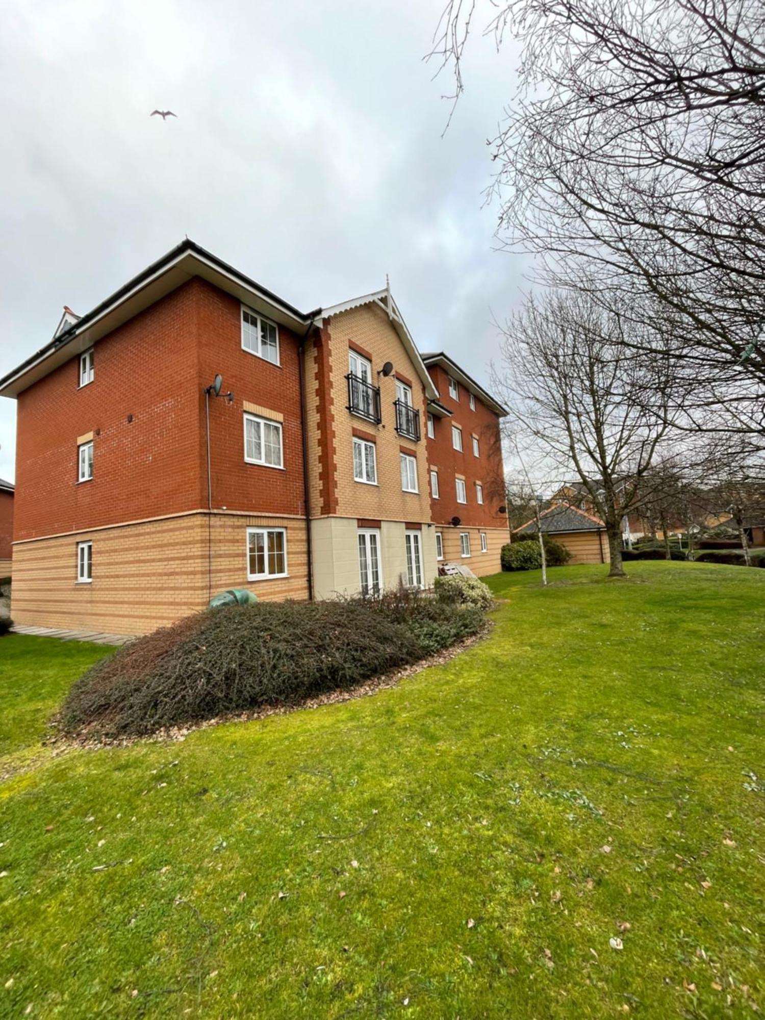 Spacious 3 Bedroom Duplex Apartment On Cardiff Bay - Free Parking & Wifi By Ekliving Luxe Short Lets & Serviced Accommodation Экстерьер фото